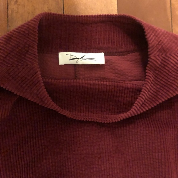 Devlyn Van Loon Boatneck Pullover - Picture 4 of 5
